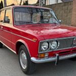 У Києві продається 36-річний ВАЗ-2103 у заводському стані
