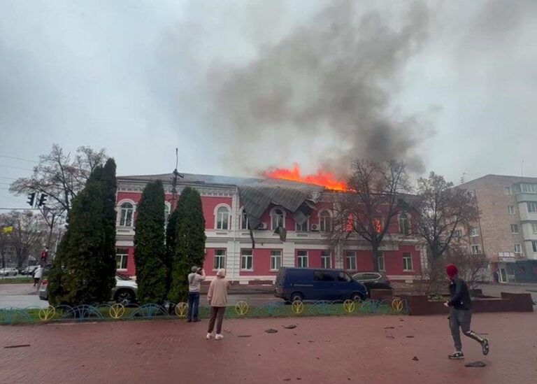 "Шахеди" атакували міськраду в Прилуках