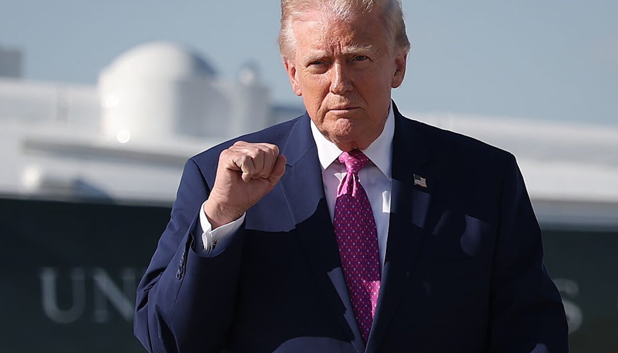 Трамп пригрозив заблокувати Ормузьку протоку