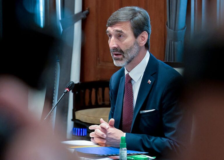 Словаччина погрожує заблокувати нові санкції проти Росії