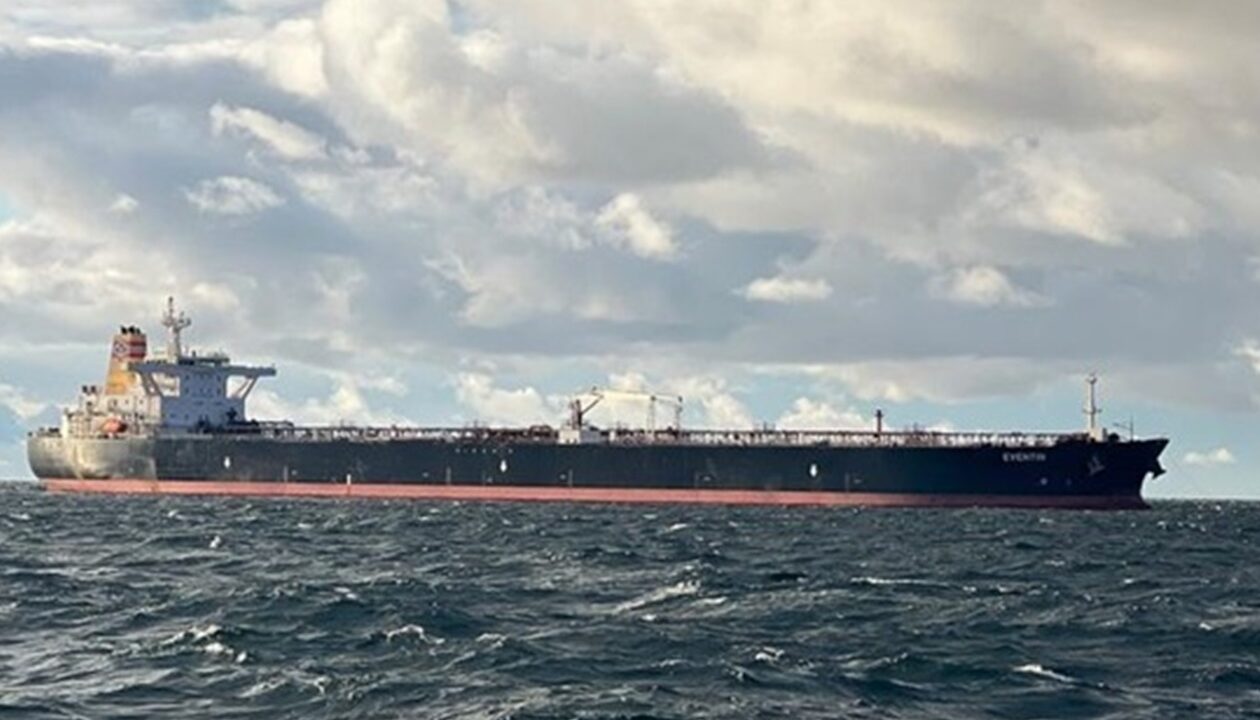 США знову скасували санкції на російську нафту