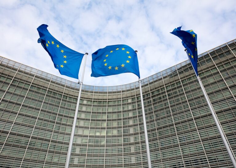 ЄС готує санкції через завезення вкраденого з України зерна в Ізраїль - ЗМІ