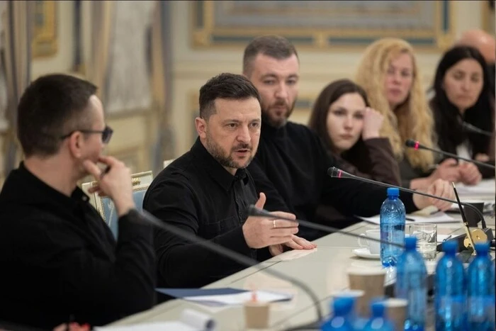 Російська нафта: бити чи не бити? Ось в чому питання. Головні тези зустрічі з Зеленським