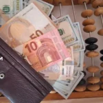 Курс валют 14 квітня 2026: скільки коштують долар, євро і злотий