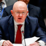 "З дньом пабєди, скрєпаностси!": Представник РФ Небензя втік з вечірки постпредів ООН через українське пиво з промовистою етикеткою