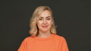 Нардепка-"служниця" Зеленського з Кривого Рогу похвалилась 11-літньою донькою за кермом авто. Поліція  відї́реагувала оперативно штрафом