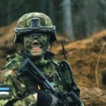 Готуються серйозно?  В Естонії заявили, що обов'язковий призов для жінок - це лише питання часу
