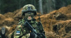 Готуються серйозно?  В Естонії заявили, що обов'язковий призов для жінок - це лише питання часу