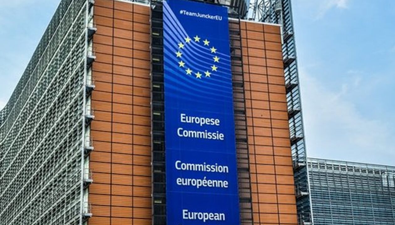 Єврокомісія заявила про намір припинити фінансування Венеційської бієнале