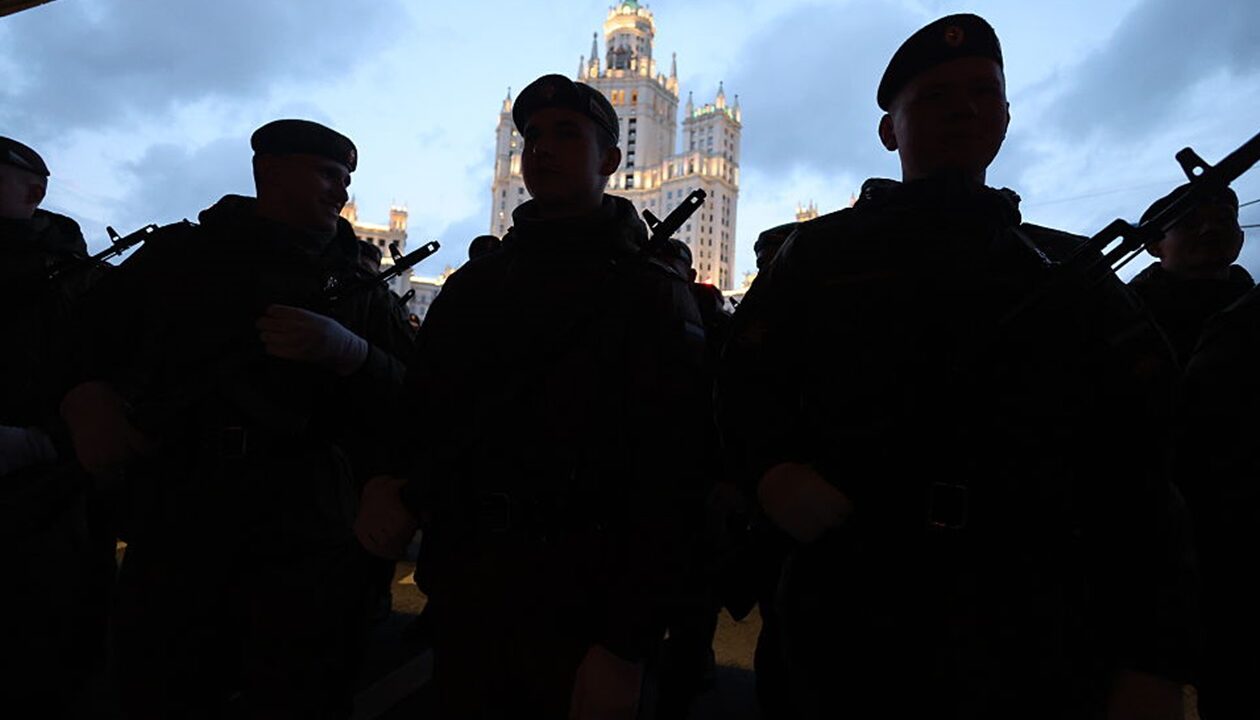 СюжетТривожний парад у Москві: що задумав Київ