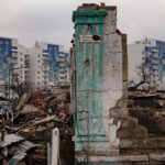 Росіяни в Маріуполі переробили демонтовані будинки у 100 тис. тонн щебеню