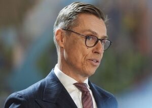 Стубб назвав переваги України над Росією