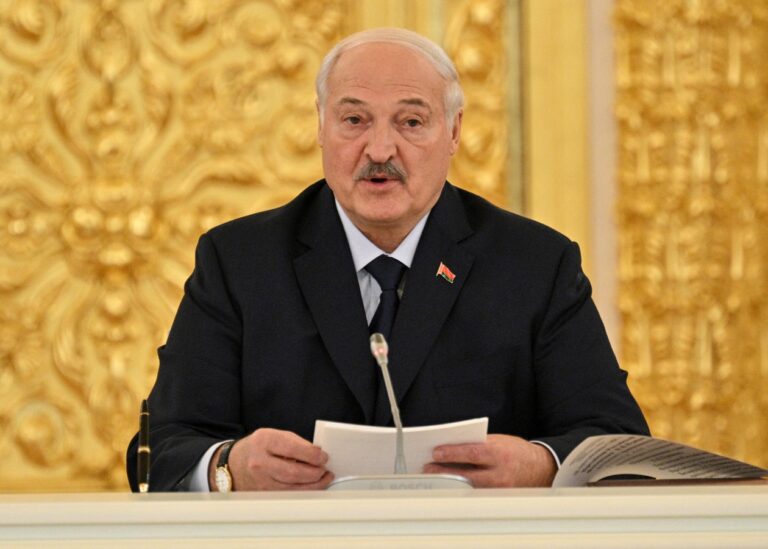 Лукашенко вибачився перед Зеленським за свої слова