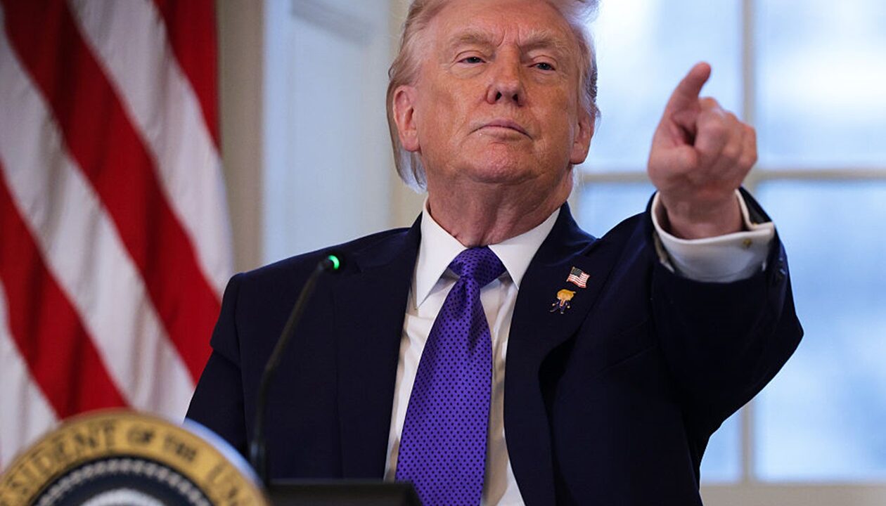 СюжетТрамп знову у грі. Новий етап перемовин про мир
