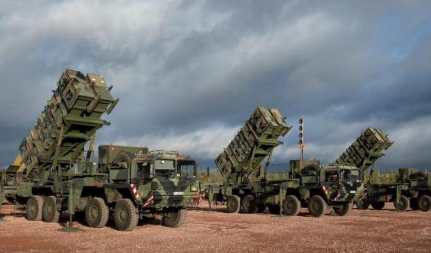 У польському Сеймі обурені поставками урядом Туска Україні зенітних ракет до систем Patriot