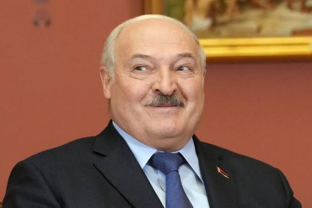 Лукашенко рятує Путіна: Білорусь у липні поставила Росії рекордну кількість бензину та дизеля, - Reuters