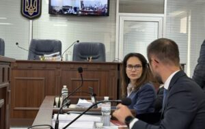 Неочікуваний поворот у справі "корупційної мафії": Ексзаступницю голови ОП Ірину Мудру хоче взяти на поруки головний рабин Києва, бо та "дуже набожна" (відео)