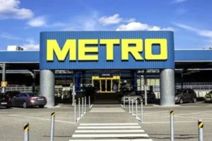Частину товарів втрачено. Відома мережа супермаркетів звернулася до українців