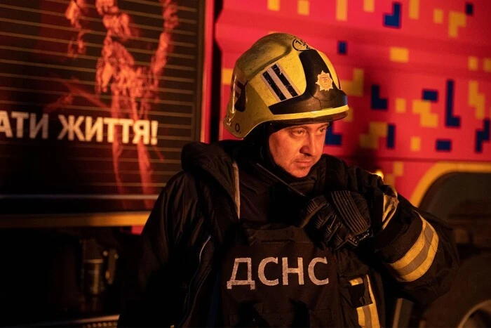 Нічна атака на Одещину: палають багатоповерхівка та «Епіцентр»