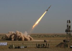 Іран вдарив по стратегічних об'єктах США в Кувейті та Бахрейні