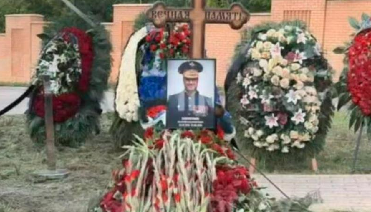 Стало відоме ім'я генерала, якого таємно поховали в Москві