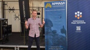 Василь Гончарук: від жіночого футболу до оборонки - той хто організував виставку в Капітанівці