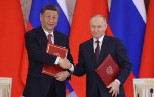 Підливає масла у вогонь війни: Китайська держкомпанія таємно передала Росії 46 тонн матеріалів для дронів