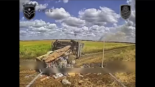 Вороже авто наїхало на міну