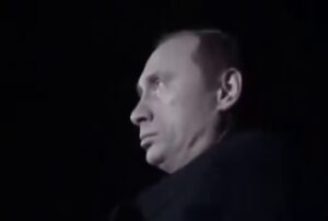 Юність диктатора: Мережею шириться історичне відео з розгубленим Путіним після першого масштабного кривавого злочину у його кремлівській кар'єрі