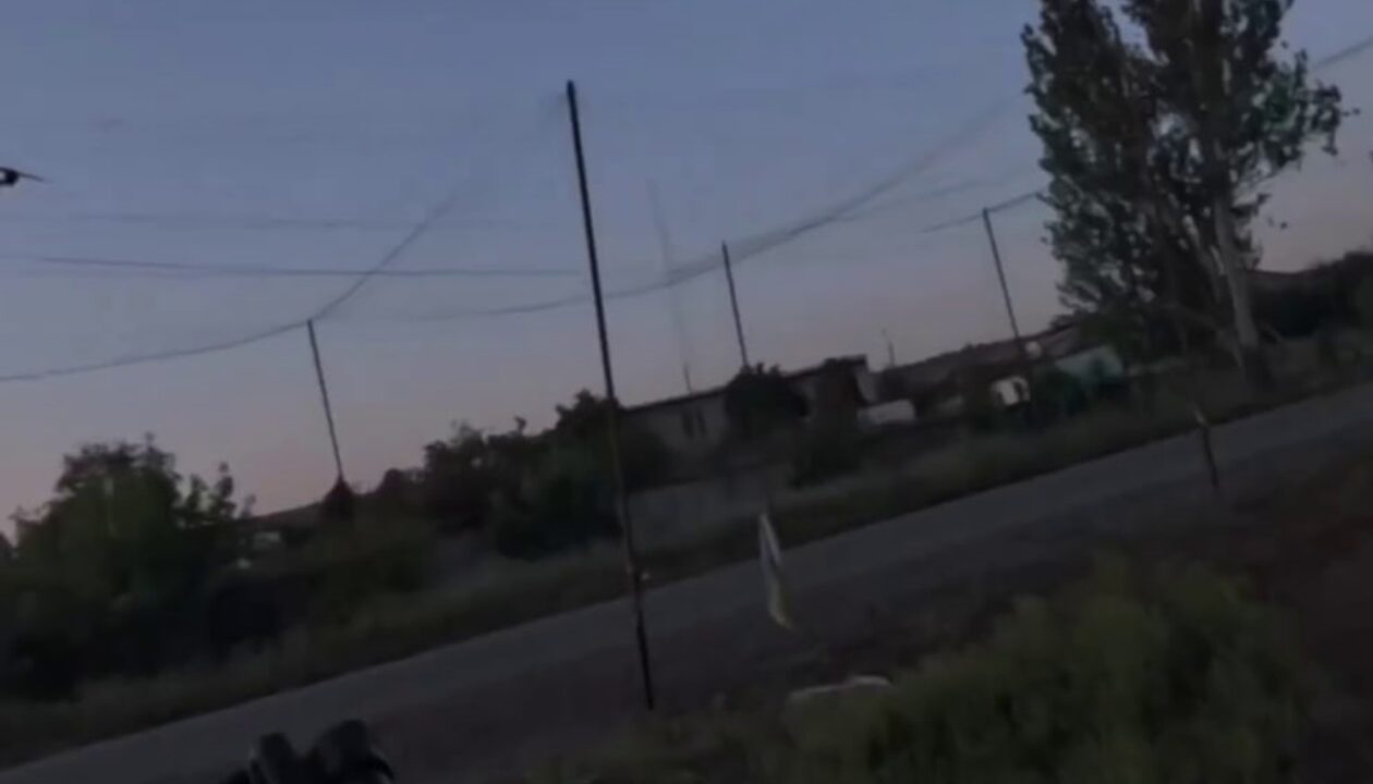 Боєць ЗСУ збив ворожий FPV-"ждун" у момент атаки