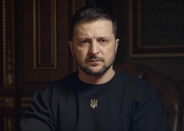 Зеленський попередив про небезпеку польотів над РФ