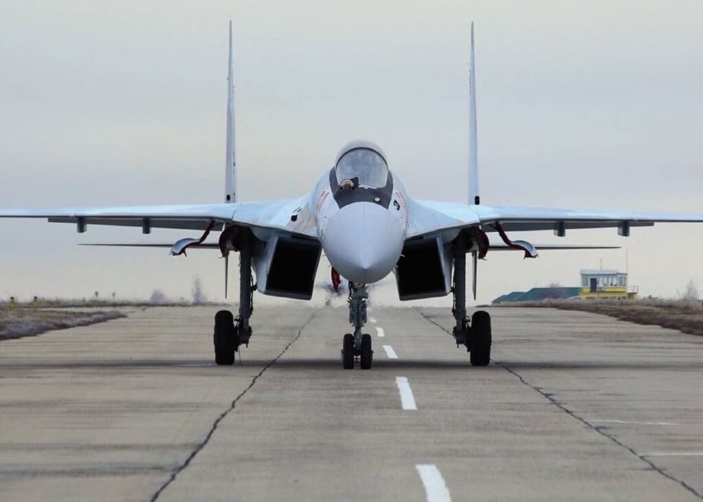 Два Су-35С зіткнулися в небі над Курською областю - росЗМІ