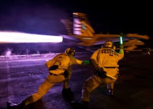 США перехопили понад 90 суден після відновлення блокади Ірану