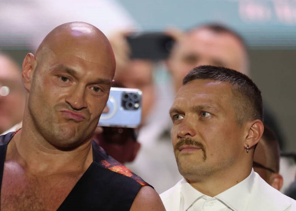 Усик у соцмережах говорить до Ф’юрі про третій бій