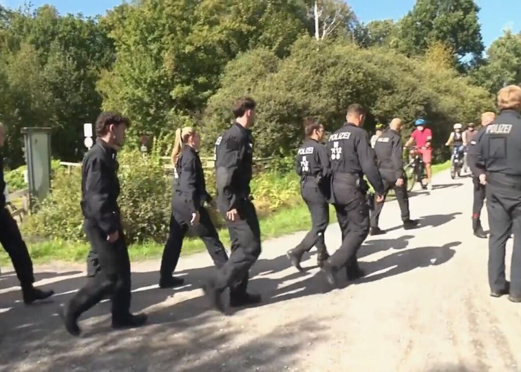 У ФРН дрон розбився біля військової авіабази: триває масштабна операція