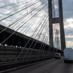 Північний міст знову під ударом: РФ атакувала Київ під час приїзду Мерца