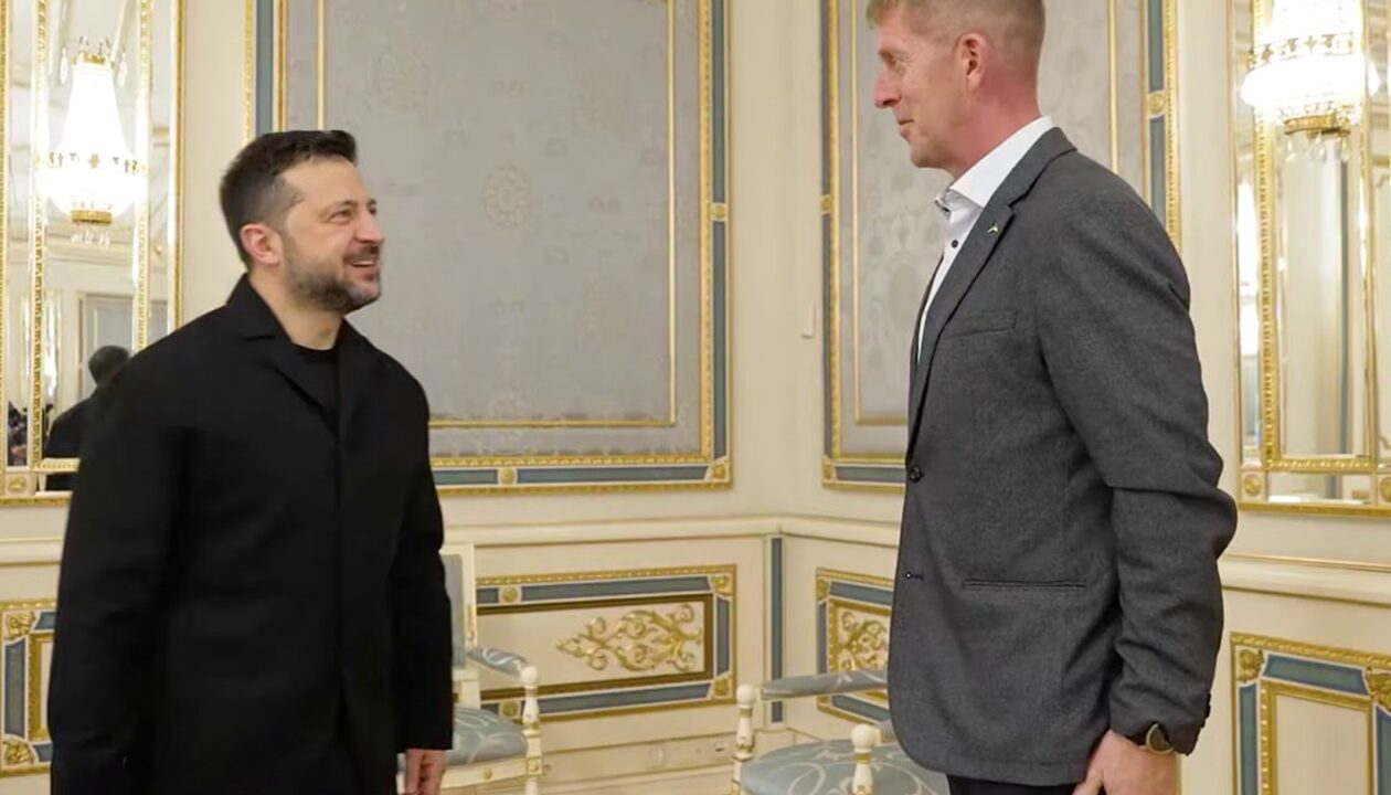 Зеленський: Естонія може отримати українську зброю