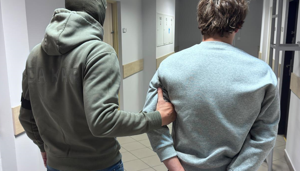 У Польщі затримали підлітків, які обіцяли влаштувати "криваву п'ятницю"